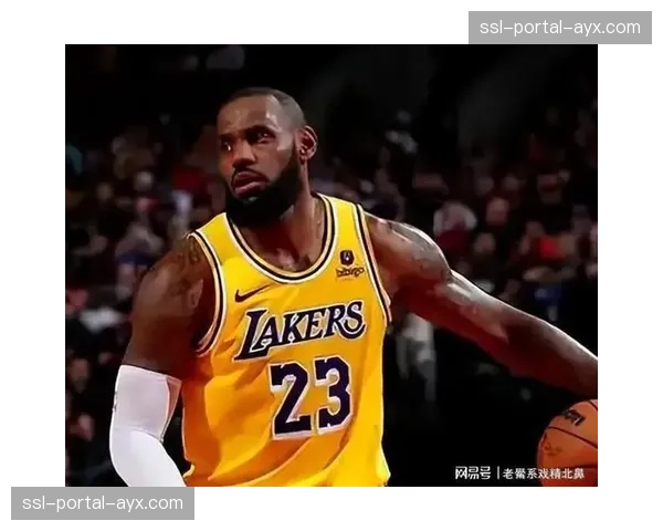 詹姆斯突破生涯45000分大关，斯台普斯中心暂停比赛致敬