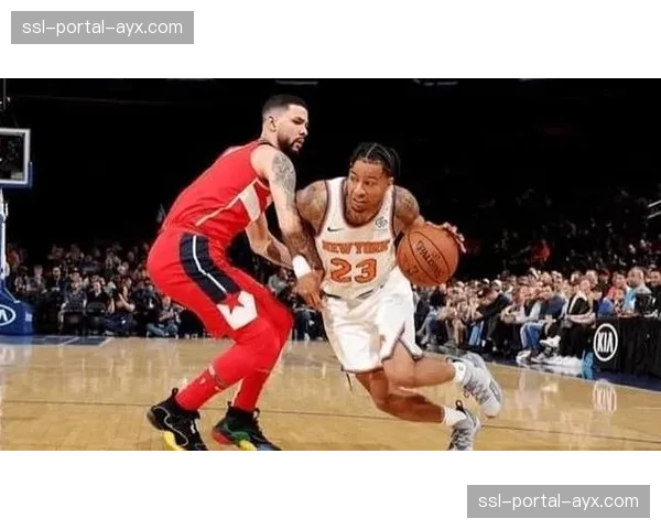 老鹰近10战场均轰下122.3分，篮网场均仅得100.4分，进攻火力差距巨大